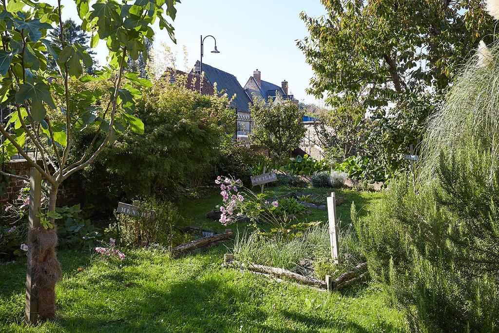 Les Gites De L'Yeres Cuverville-sur-Yeres Экстерьер фото
